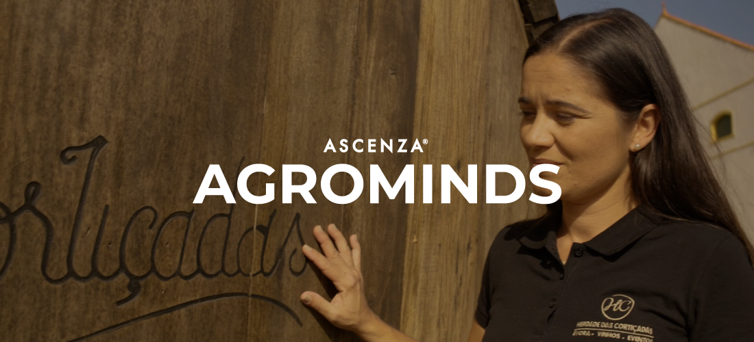 Agrominds project - Sofia Martins, Portuguese farmer, on the backgroud